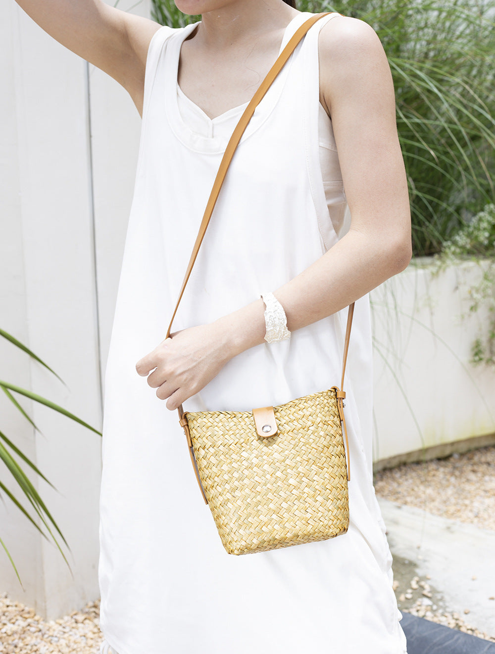 Artisan Handmade Straw Crossbody - Mini Phone Shoulder Bag